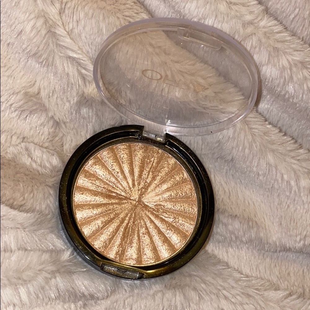 Ofra highlighter in rodeo drive